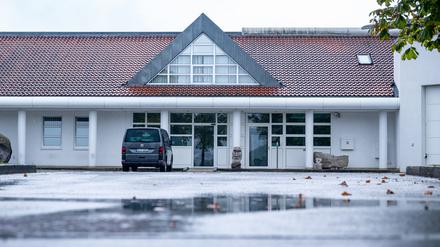 Der Eingang zum Bezirkskrankenhaus Straubing. 