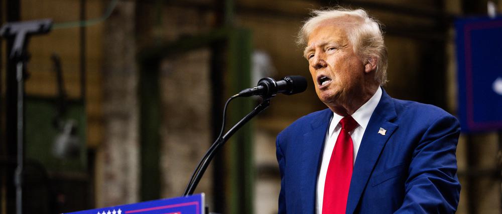 YORK, PENNSYLVANIA - AUGUST 19: Republican Presidential nominee, former president Donald J. Trump remarks during a campaign event at Precision Custom Components on August 19, 2024 in York, Pennsylvania.