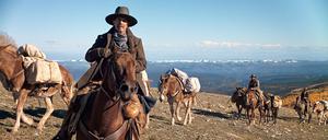 Der Pferdehändler Hayes Ellison (Kevin Costner) ist ein Western-Archetyp. Der Revolverheld hat der Gewalt abgeschworen.