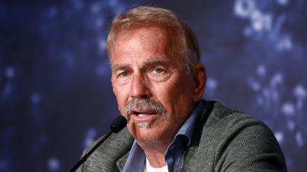 Kevin Costner inszeniert sich in „Horizon“ selbst in seiner Altersrolle.