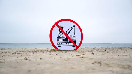 Vor Borkum darf – trotz Protest – nun Gas gebohrt werden. 