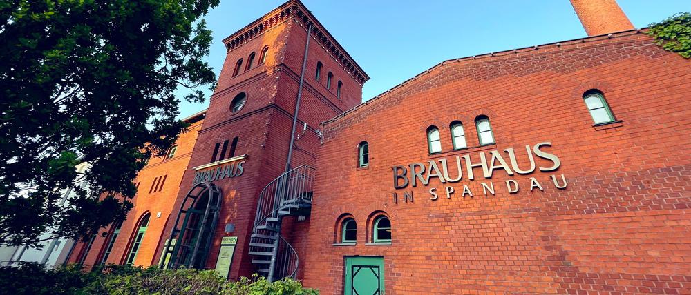 Das Brauhaus Altstadt Spandau befindet sich gleich am Falkenseer Platz.