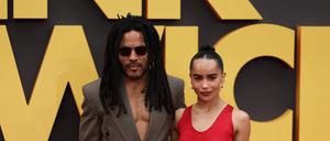 Der Sänger Lenny Kravitz begleitet seine Tochter Zoë zur Premiere ihres Films „Blink Twice“.