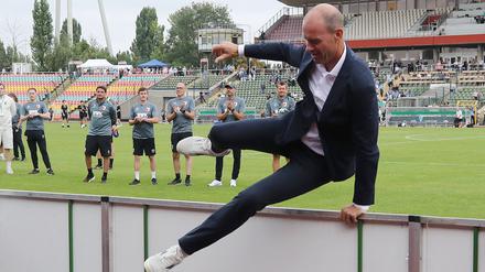 Der FC Augsburg will mit Trainer Jess Thorup den Sprung in neue Sphären wagen.