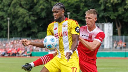 Jordan (links) hat aktuell die Nase vorne im Kampf um einen Stammplatz, seine Torquote in der Bundesliga ist bisher aber ausbaufähig. 