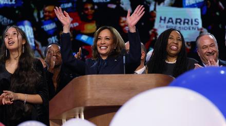 Kamala Harris, US-Präsidentschaftskandidatin, beim Parteitag der Demokraten