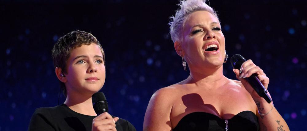 Die Popmusikerin Pink und ihre Tochter Willow