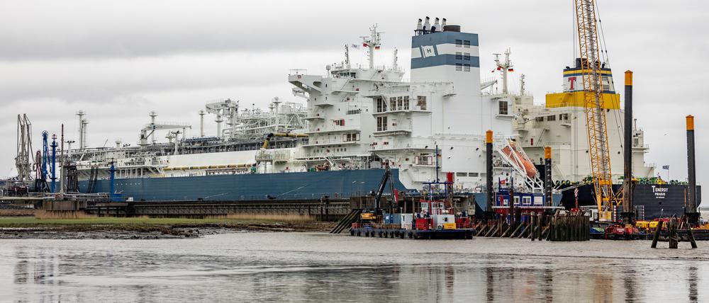Anfang August wurden erstmals illegale Drohnenflüge über dem Industriepark Brunsbüttel in Schleswig-Holstein und dem neuen LNG-Terminal an der Küste registriert. Inzwischen ermittelt die Staatsanwaltschaft. 