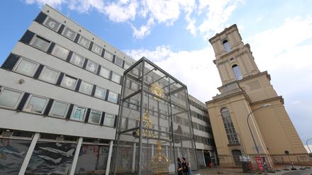 Das Rechenzentrum und der Turm der Garnisonkirche. 