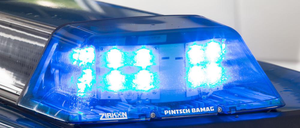 In Schöneberg soll eine Frau transfeindlich beleidigt und geschlagen worden sein. Der Staatsschutz ermittelt. (Symbolbild)