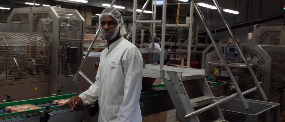 Thierno Sidy D. macht seine Ausbildung als Lebensmitteltechniker.
