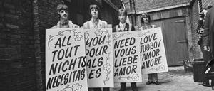Goldene Zeiten des Übersetzens. Die Beatles zeigen 1967, was „All You Need Is Love“ auf Französisch, Deutsch, Spanisch und Russisch heißt.