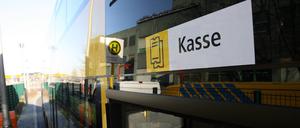 Die BVG hat angekündigt, die Barzahlung in ihren Bussen zum 1. September endgültig abzuschaffen.