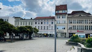 Hier der Blick vom Marktplatz auf die Fassaden, mittendrin: Familie Brose.
