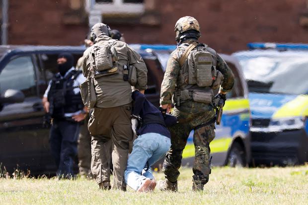Issa Al Hassan Verurteilter Attentäter Von Solingen Beantragt Revision - 4b8evwd
