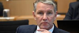 Die Thüringer AfD-Spitze um Björn Höcke scheiterte mit einer Klage gegen den Verfassungsschutzbericht 2021.