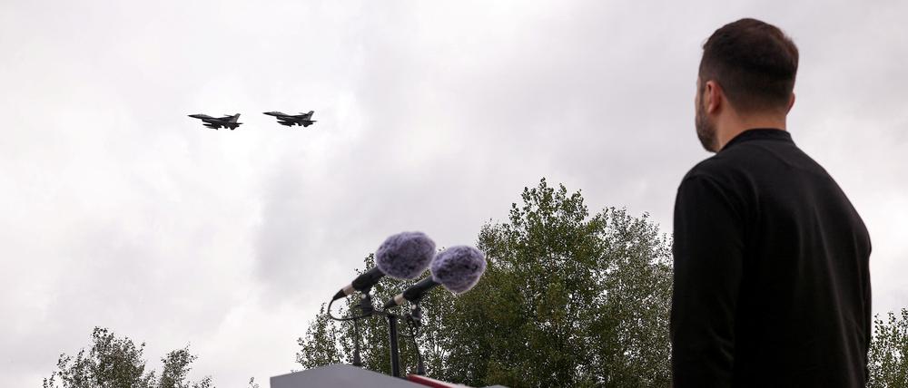 Selenskyj präsentierte Anfang August die ersten F-16-