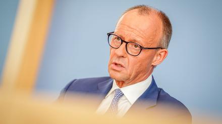 Friedrich Merz (CDU), CDU-Bundesvorsitzender und Unionsfraktionsvorsitzender, gibt eine Pressekonferenz nach dem Treffen mit Bundeskanzler Scholz und zu Konsequenzen nach dem Anschlag von Solingen.
