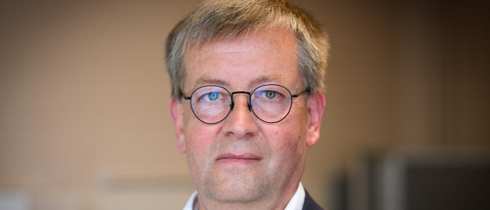 Burkhard Blienert, Sucht- und Drogenbeauftragter der Bundesregierung, sieht nicht nur in gängigen Suchtmitteln wie Drogen und Alkohol Gefahren für junge Menschen.