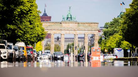 Bis zu 36 Grad werden in Berlin und Brandenburg erwartet. (Archivbild)