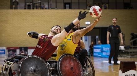 Duell beim Rollstuhlrugby
