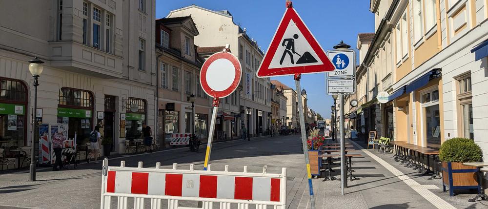 In der Brandenburger Straße finden auch nach Abschluss des ersten Bauabschnitts noch einzelne Arbeiten statt. Der zweite Bauabschnitt beginnt im September.