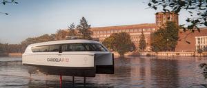 Eine "fliegende" Elektrofähre des schwedischen E-Boot-Herstellers Candela soll ab 2025 in Berlin auf der Spree zwischen Funkhaus und East Side Gallery fahren.