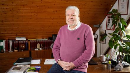 Kurt Beck ist ehemaliger Ministerpräsident von Rheinland-Pfalz und Vorsitzender der Friedrich-Ebert-Stiftung. 