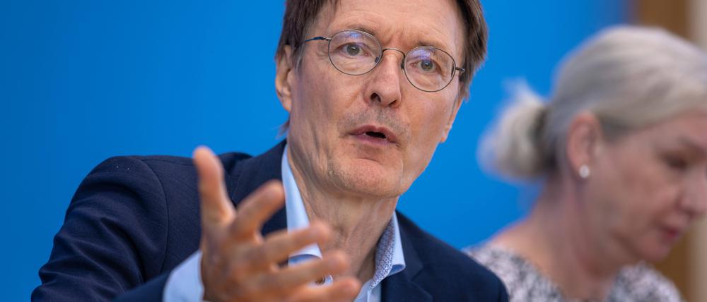 Bundesgesundheitsminister Karl Lauterbach (SPD) ist Fürsprecher der neuen Behörde.