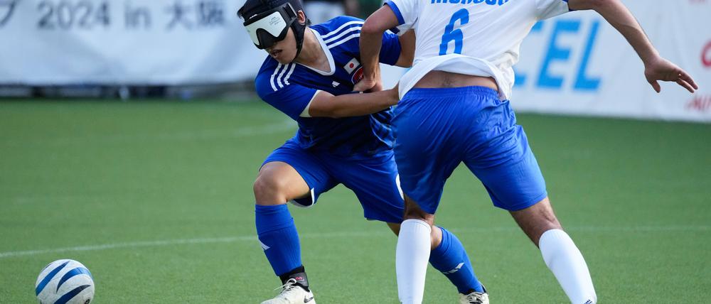 Japan spielt in Paris.