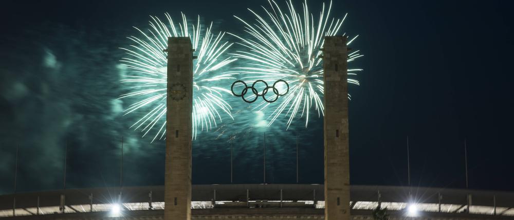 Pyronale, Feuerwerke auf dem Maifeld am Olympiastadion, Berlin, x