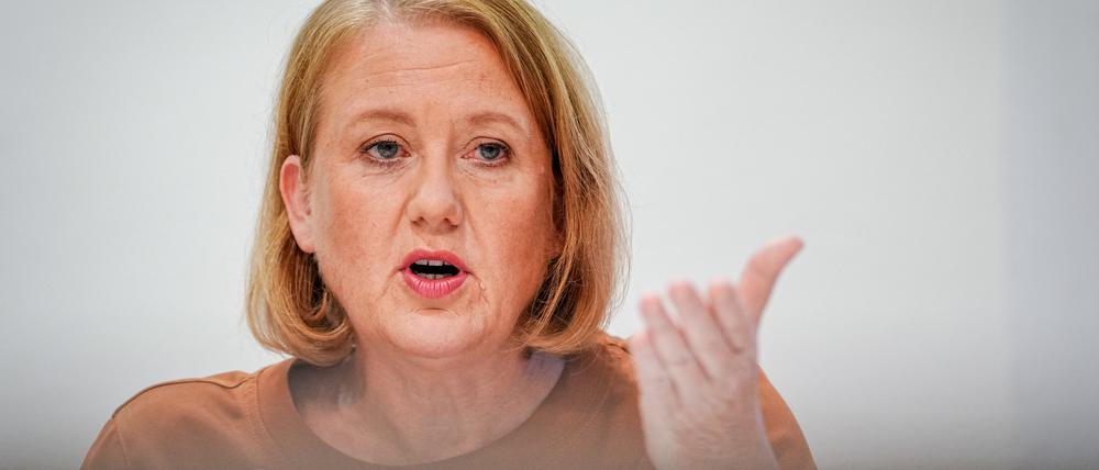 Familienministerin Lisa Paus (Grüne) will ein Gewalthilfegesetz auf den Weg bringen.