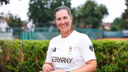 Katharina Krüger im Juli 2024 in Berlin beim Teamshooting des deutschen Paralympics Teams.