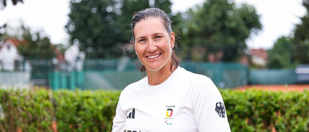 Katharina Krüger im Juli 2024 in Berlin beim Teamshooting des deutschen Paralympics Teams.
