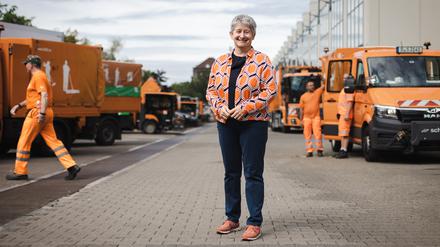 BSR-Chefin Stephanie Otto auf dem BSR-Hof in der Ringbahnstraße.
