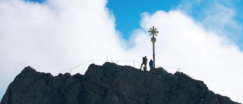Seit Beginn der Messungen war die Zugspitze im August noch nie frostfrei. Mit einer Monatsmitteltemperatur von 7,1 Grad war der August auf der Zugspitze auch der wärmste seit Beginn der Aufzeichnungen.
