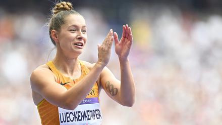 Gina Lückenkemper nach ihrem erfolgreichen Lauf in Berlin. 