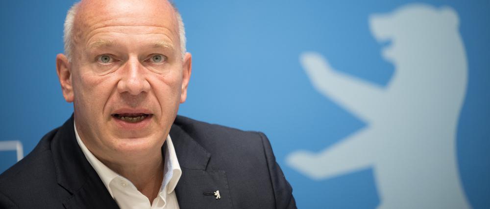 Berlins Regierender Bürgermeister Kai Wegner geht mit seiner eigenen Partei nach den Landtagswahlen in Thüringen und Sachsen hart ins Gericht.
