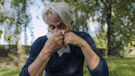 Wenn die Nase läuft, kann das ganz unterschiedlichen Ursachen haben (Symbolbild)
