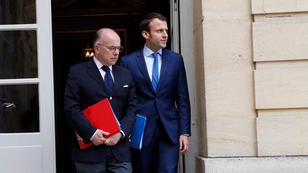Bernard Cazeneuve und Emmanuel Macron auf einer Aufnahme aus dem Jahr 2017. 