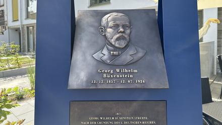Neue Stele für Georg Wilhelm Büxenstein in Grünau 