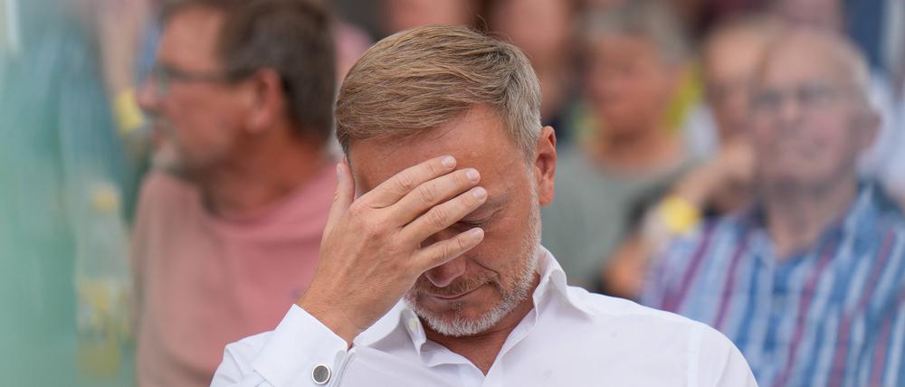 Parteivorsitzender der FDP und Bundesfinanzminister Christian Lindner beim Wahlkampf in Brandenburg (Symbolbild).