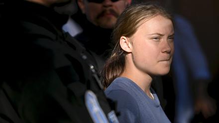 Greta Thunberg - hier bei einer Demonstration in Finnland - ist Berichten zufolge in Dänemark festgenommen worden. (Archivbild)