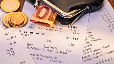 Weniger Inflation gleich weniger Bürgergeld? Derzeit haben die Zahlungen eine sogenannte Bestandsgarantie.