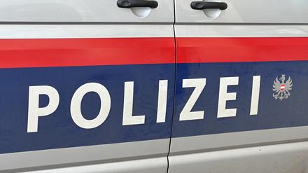 Die österreichische Polizei teilte am Mittwoch den Tod des 77-Jährigen mit.