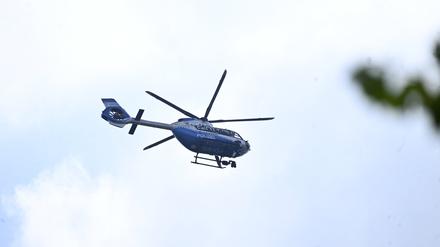 Die Polizei suchte per Hubschrauber nach den Dieben in Potsdam.