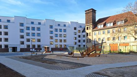 An der Vereinsstraße in Berlin-Köpenick realisierte die landeseigene Wohnungsbaugesellschaft Stadt und Land ein Wohnprojekt mit 135 neuen Mietwohnungen. Eine ehemalige Feuerwache wurde Teil des Projektes.