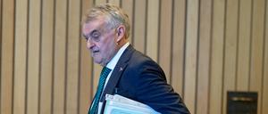 Herbert Reul, Innenminister des Landes Nordrhein-Westfalen (CDU), kommt mit neuen Vorschlägen. 