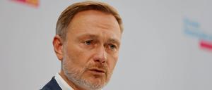 FDP-Bundesvorsitzenden Christian Lindner MdB auf einer Pressekonferenz nach der verloreren Landtagswahl.