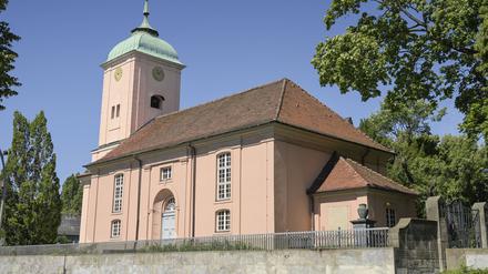 Am Sonnabend um 19 Uhr lädt die altkatholische Kirche zu einer Eucharistiefeier in die Dorfkirche Alt-Schöneberg ein. 